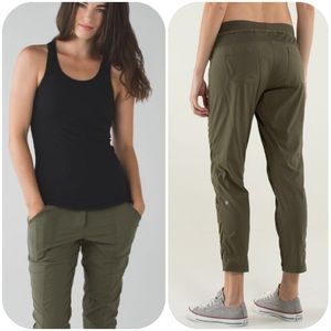 🍋 LULULEMON STREET to STUDIO PANTS Like 🆕 Sz 10